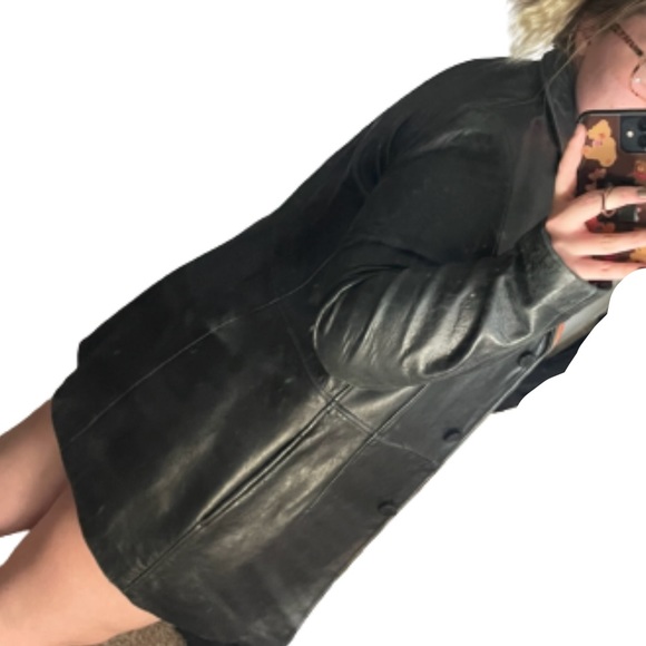 ‘90s Vintage Nine West Leather Jacket - Picture 2 of 6